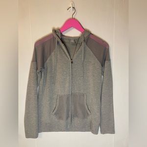 Daisy Fuentes Fit Gray Jacket Medium